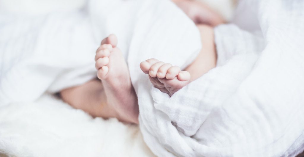 Kladdiga ögon hos babyn